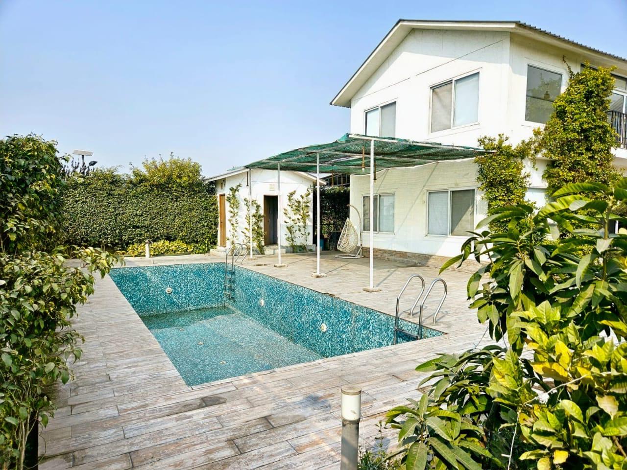 Colonel Farms — luxury farmhouse near Noida