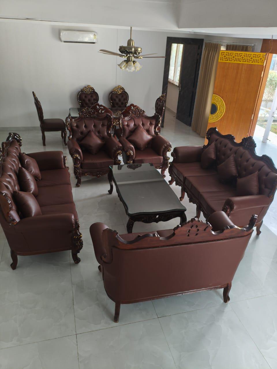 Yamuna Riverfront — luxury farmhouse